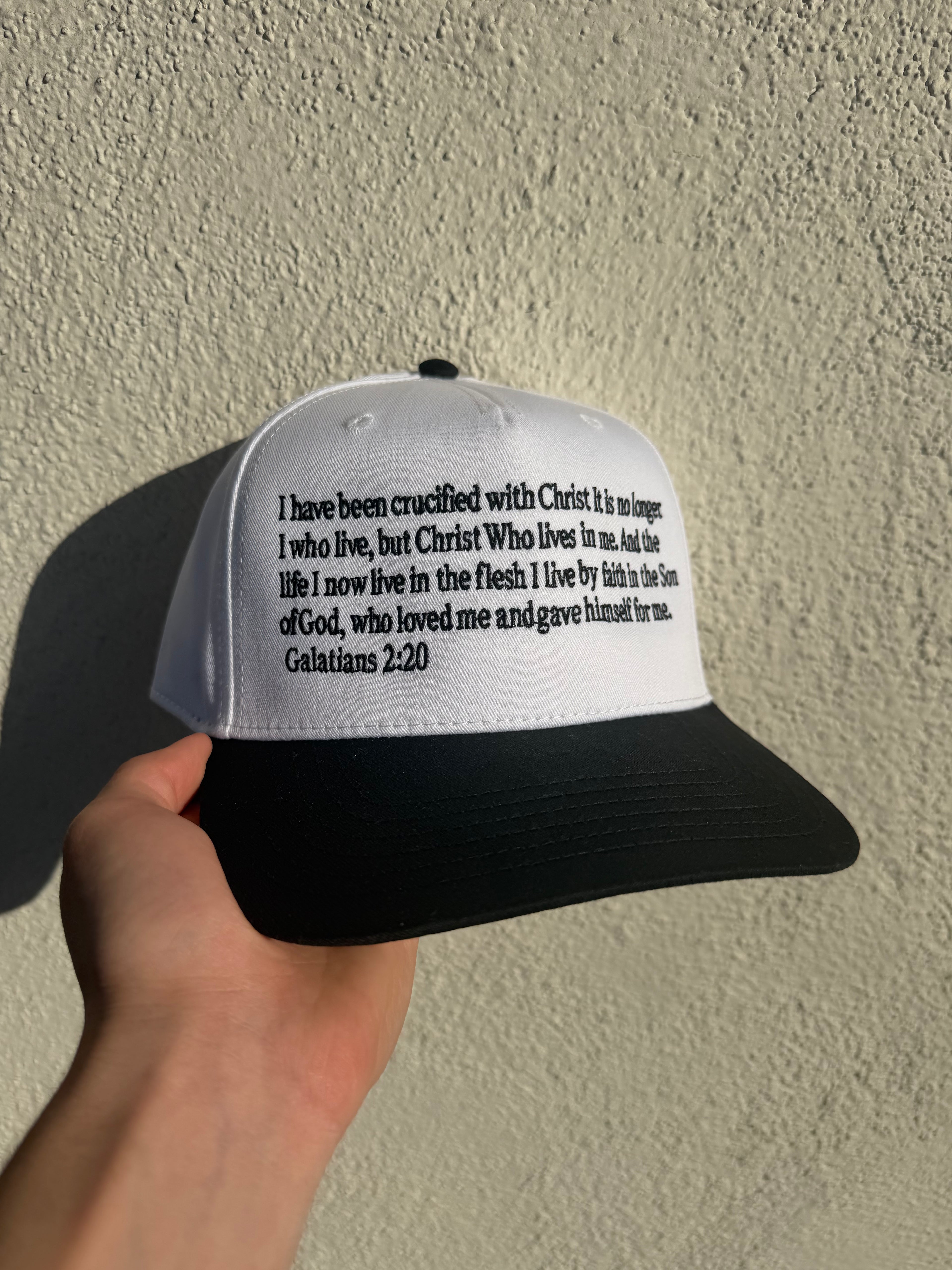 Galatians 2:20 Snapback (White/Black)